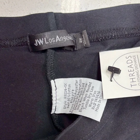 Johnny Was Libbi Black Leggings with Pink Floral Embroidery - Picture 10 of 10